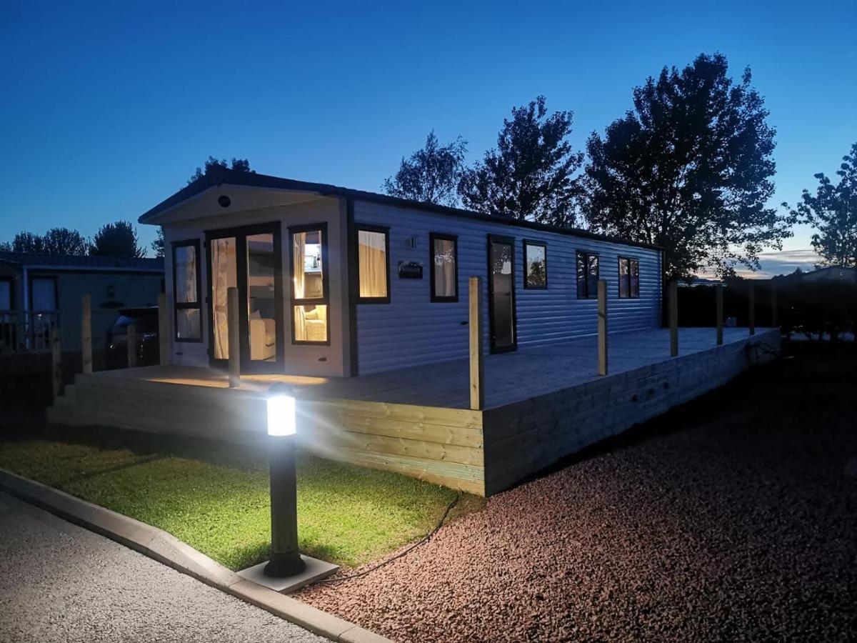 Serenity Holiday Home Not For Use By Contractors Penrith Exterior photo